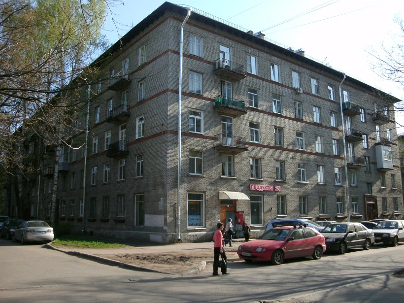 Гданьская ул. 19