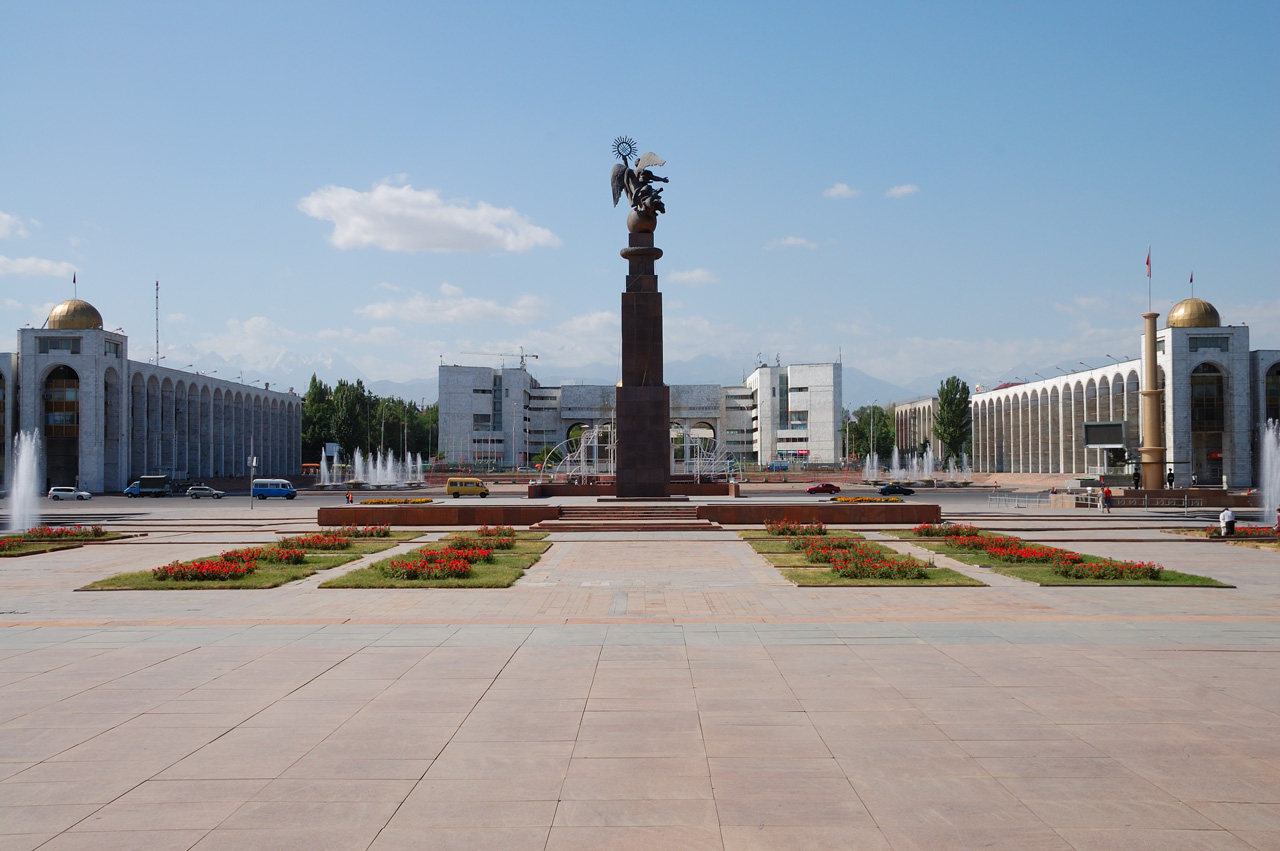 Город Бишкек площадь