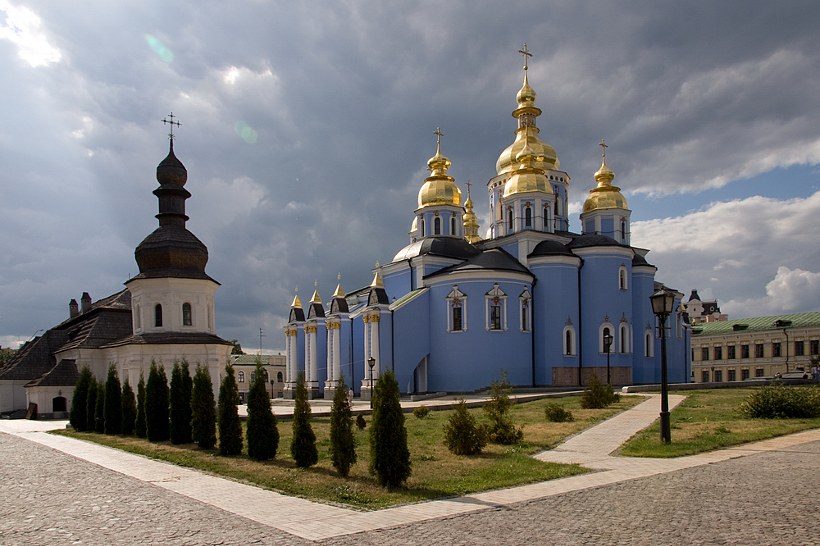 Михайловский храм Михайло Златоверхого монастыря