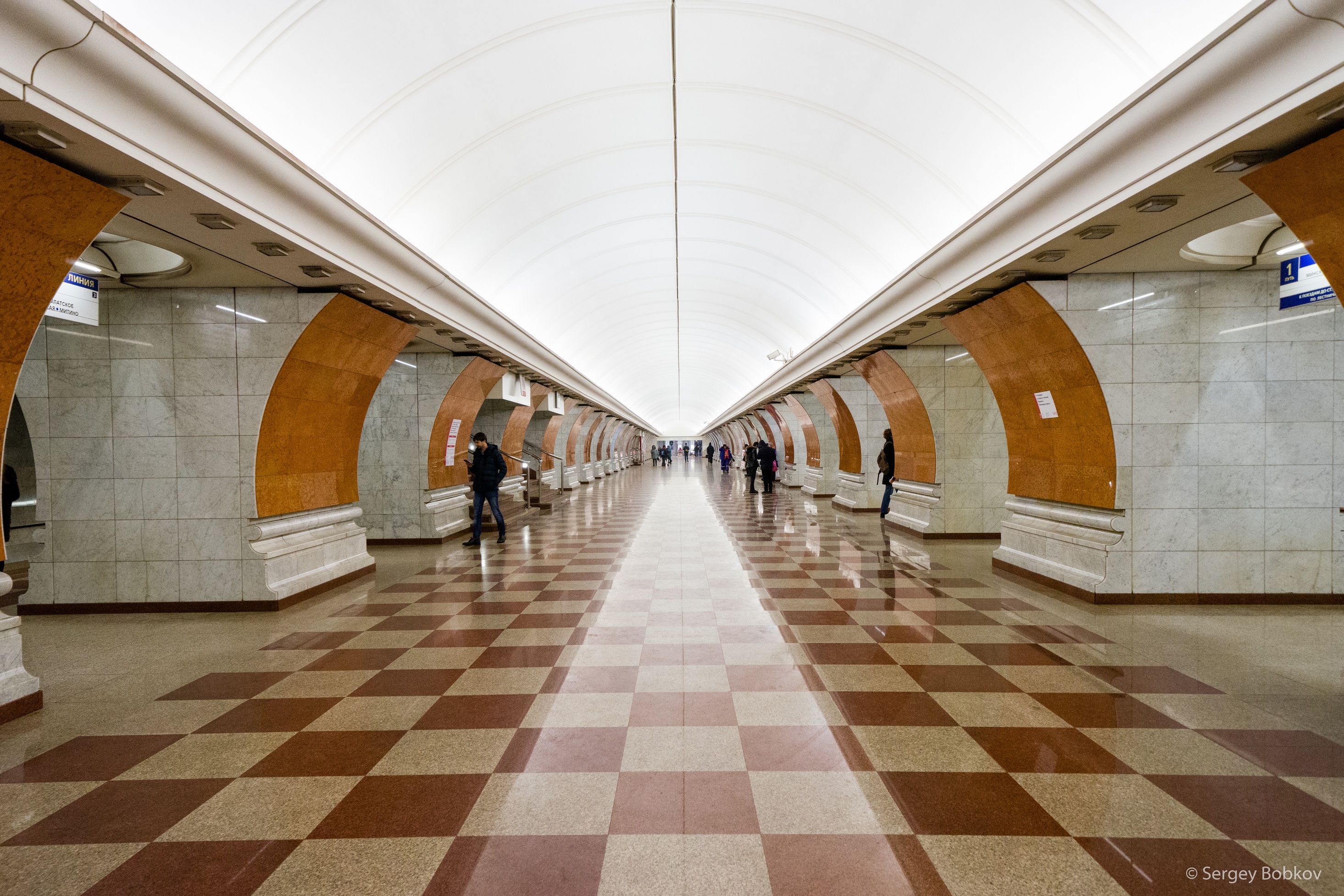 Метро парк победы тц. Станция метро парк Победы. Парк Победы (станция метро, Москва). Метро парк Победы Москва. Станция парк Победы Санкт-Петербург.